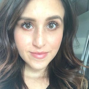 Meet your Posher, Vanessa